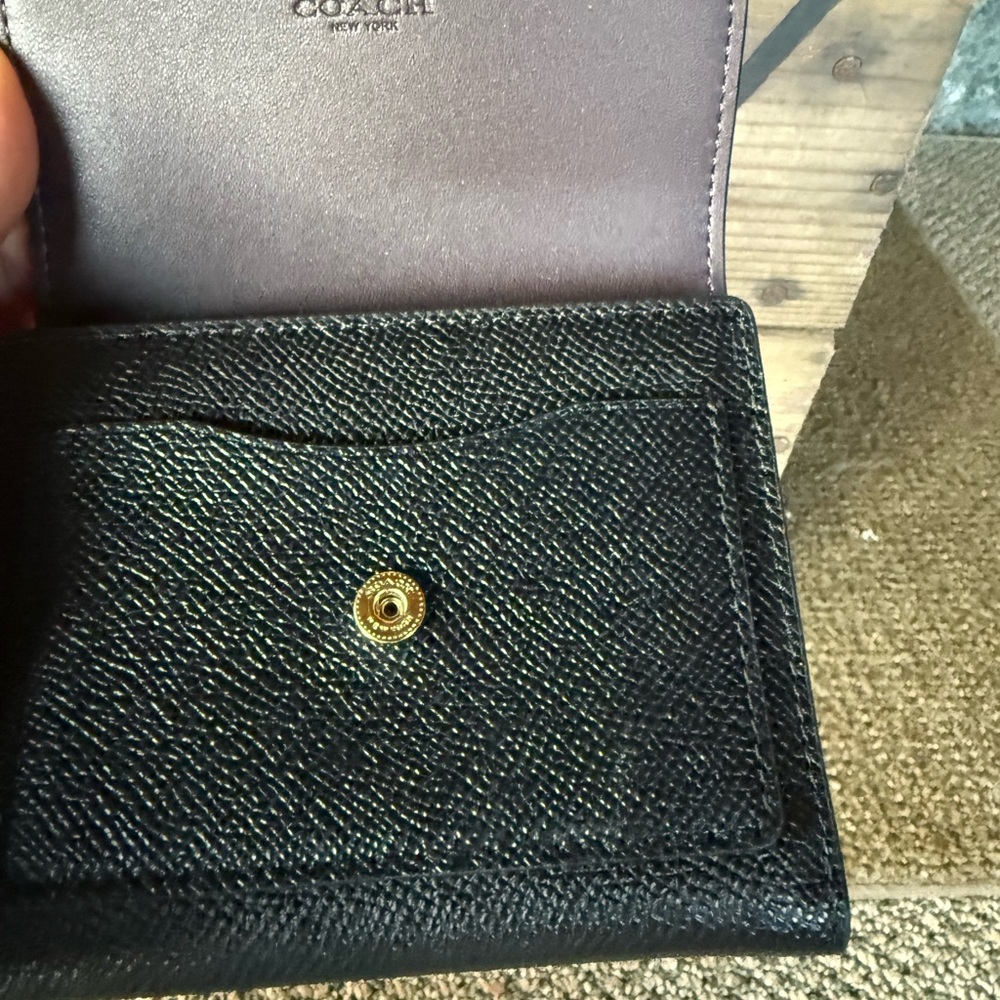 Coach WYN Wallet NWT - Picture 4 of 9